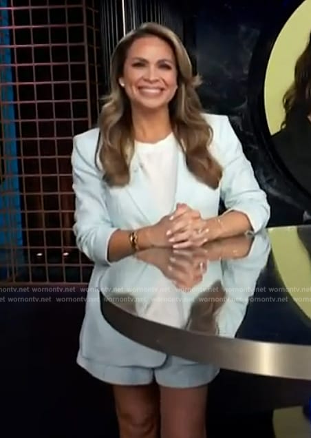 Carolina Bermudez’s blue blazer and shorts on E! News