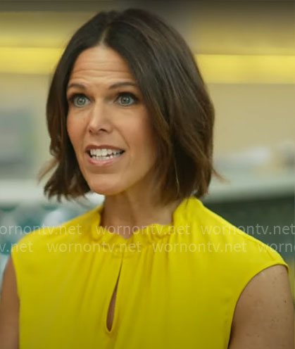 Dana Jacobson’s yellow keyhole top on CBS Mornings