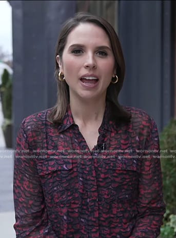 Elizabeth’s red printed shirt and buttoned pants on Good Morning America