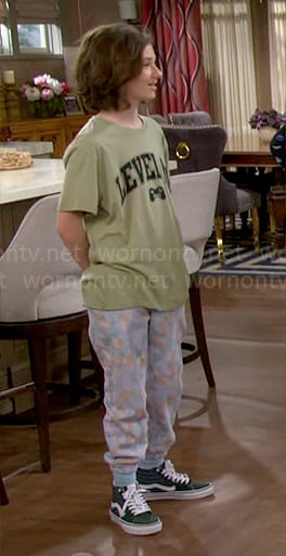 Grover’s Level Up t-shirt on The Neighborhood