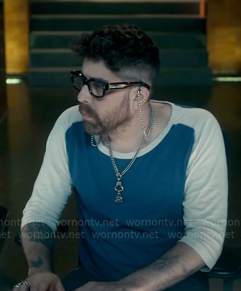 Harry’s blue raglan sleeve tee on The Equalizer