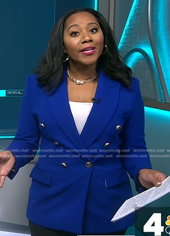 Kay Angrum’s blue double breasted blazer on NBC News Daily