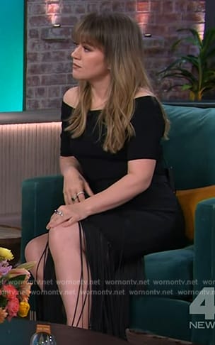 Kelly’s black fringe maxi skirt on The Kelly Clarkson Show