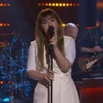 Kelly’s belted sleeveless blazer on The Kelly Clarkson Show