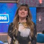Kelly’s floral print mesh top on The Kelly Clarkson Show