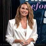 Keltie Knight’s satin blazer and pants on E! News