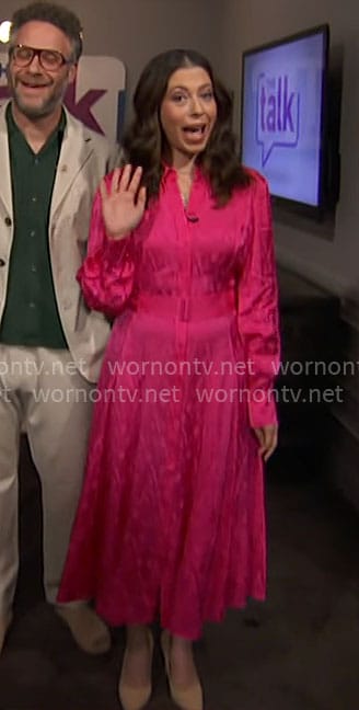 Lauren Miller Rogen’s pink dress on The Talk