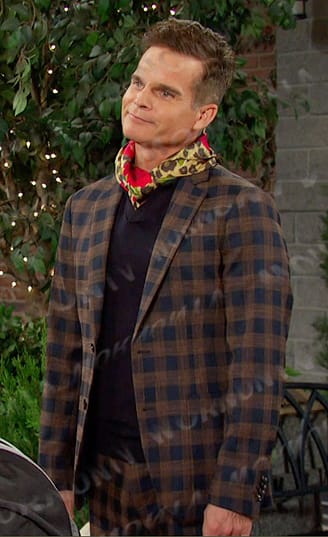 Leo’s brown check suit and leopard scarf on Days of our Lives