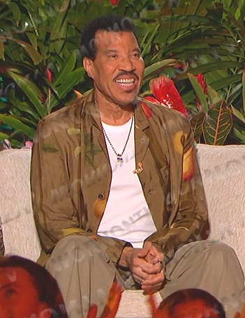 Lionel Richie’s brown fruit print jacket on American Idol