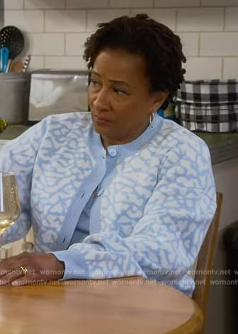 Lucretia’s blue animal print cardigan on The Upshaws