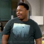 Marty’s green forest graphic t-shirt on The Neighborhood