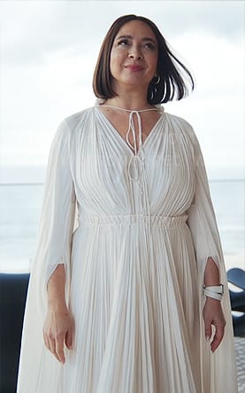 Molly’s white pleated dress on Loot