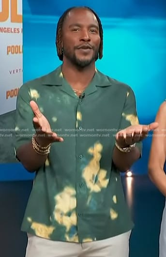 Scott’s green tie dye shirt on Access Hollywood