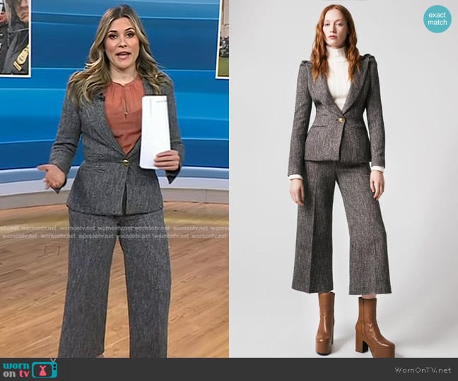 Smythe Box-Pleat Wool Knit Blazer in Tobacco Tweed worn by Erin McLaughlin on Today