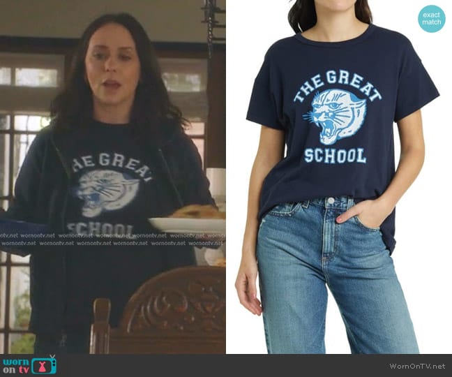 The Great The Boxy Bobcat Graphic T-shirt in True Navy worn by Maddie Kendall (Jennifer Love Hewitt) on 9-1-1