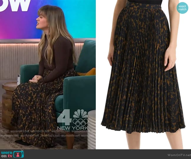 Theory Sunburst Pleated Midi Skirt worn by Kelly Clarkson on The Kelly Clarkson Show