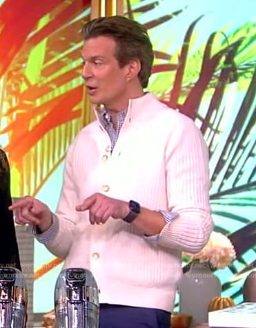 Adam Glassman’s white knit cardigan on The View