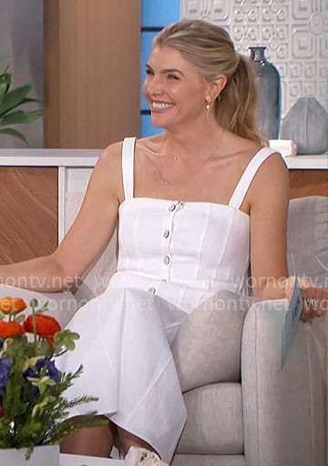 Amanda’s white square neckline midi dress on The Talk
