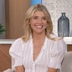 Amanda’s white cotton v-neck pintuck top on The Talk