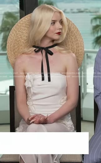 Anya Taylor-Joy’s whtie floral applique strapless dress on Good Morning America