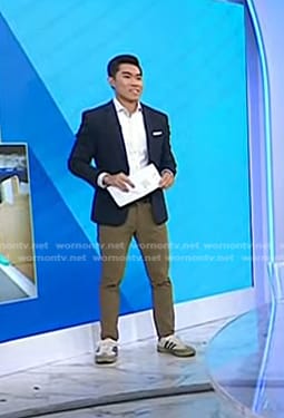 Brian Cheung’s white striped sneakers on Today