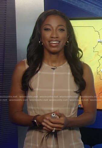 Brittany’s beige windowpane sleeveless dress on Good Morning America