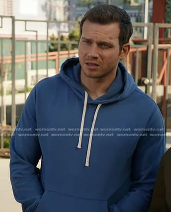 Buck’s blue hoodie on 9-1-1