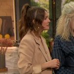 Drew’s beige blazer on The Drew Barrymore Show