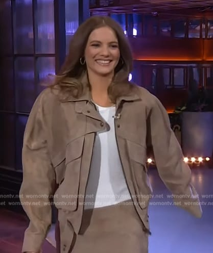 Freya’s brown suede jacket on The Kelly Clarkson Show
