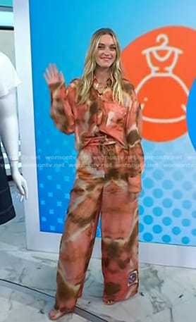 Jasmine Snow’s orange tie dye blouse and pants on Today