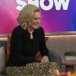 Jean Smart’s leopard print maxi skirt on The Kelly Clarkson Show