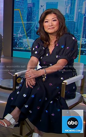 Juju’s navy floral puff sleeve dress on Good Morning America