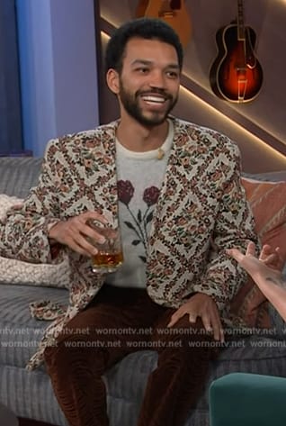 Justice Smith’s floral print blazer on The Kelly Clarkson Show