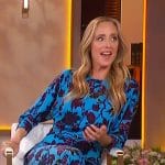 Kim Raver’s blue floral print ruched dress on The Jennifer Hudson Show