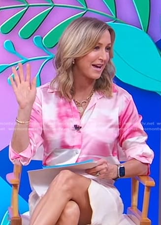 Lara’s pink print blouse on Good Morning America