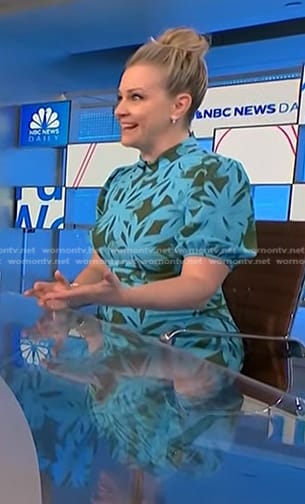 Melissa Joan Hart’s blue and green floral dress on NBC News Daily