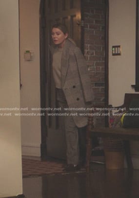 Meredith’s grey plaid coat on Greys Anatomy