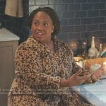 Miranda’s beige leopard fleece robe on Greys Anatomy