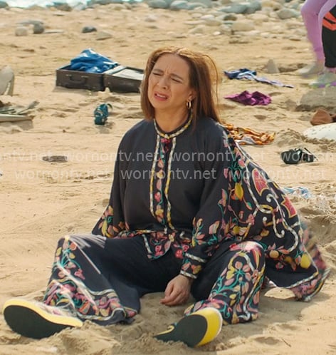 Molly’s black printed pants and tunic on Loot