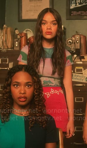 Mouse’s printed mesh top on Pretty Little Liars Original Sin