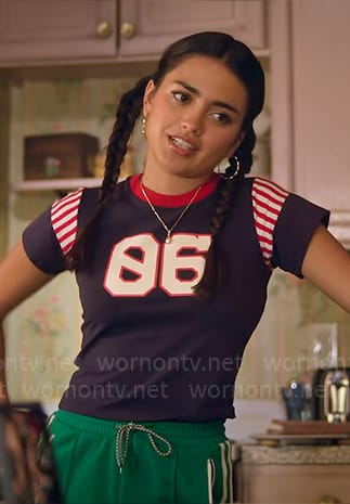 Noa’s 06 tee and green pants on Pretty Little Liars Original Sin