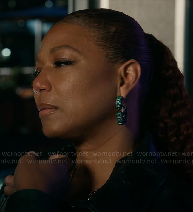 Robyn’s green hoop earrings on The Equalizer