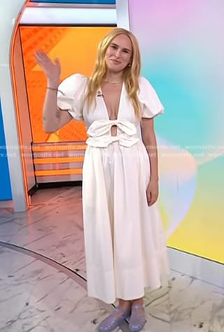 Rumer Willis’s white bow detail dress and sandals on Today