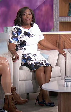 Sheryl’s white and blue floral dress on The Talk