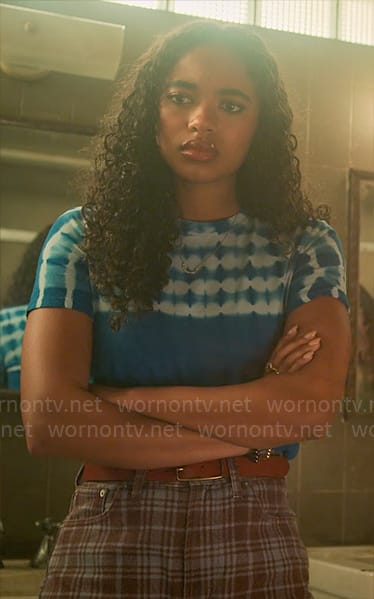 Tabby’s blue tie dye t-shirt on Pretty Little Liars Original Sin
