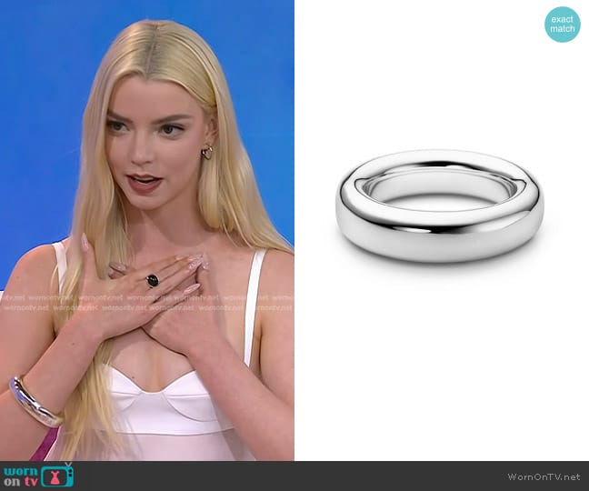 Elsa Peretti Doughnut Bangle worn by Anya Taylor-Joy on Today