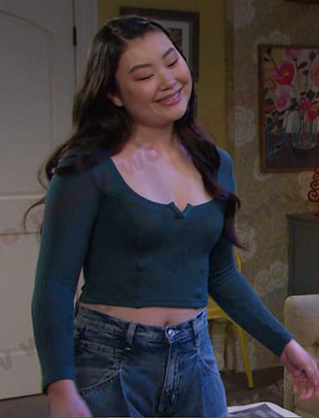 Wendy’s green cropped top on Days of our Lives