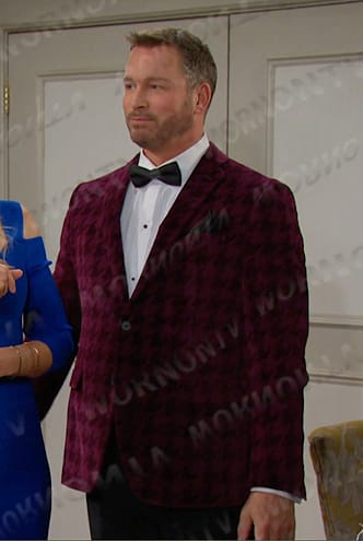 Brady’s houndstooth blazer on Days of our Lives