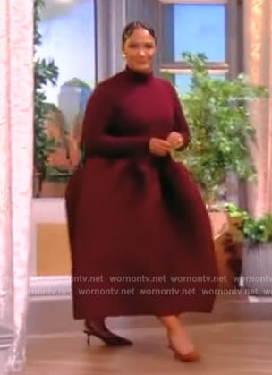 Golda Rosheuvel’s burgundy flared dress on The View