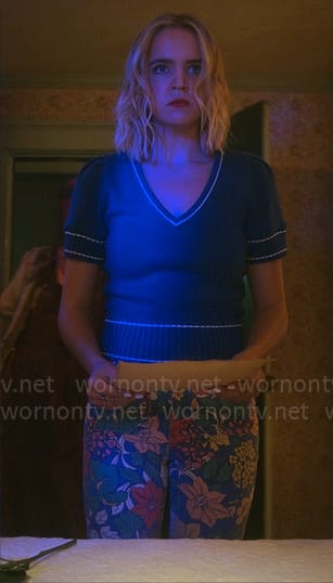 Imogen’s blue short sleeved sweater and floral jeans on Pretty Little Liars Original Sin